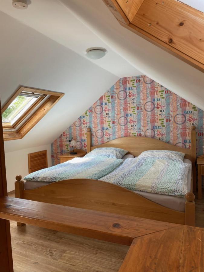 Gemuetliches, Freistehendes Ferienhaus 科布倫茨 外观 照片
